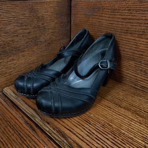 Black dansko 8.5 / 40 leather Mary Jane